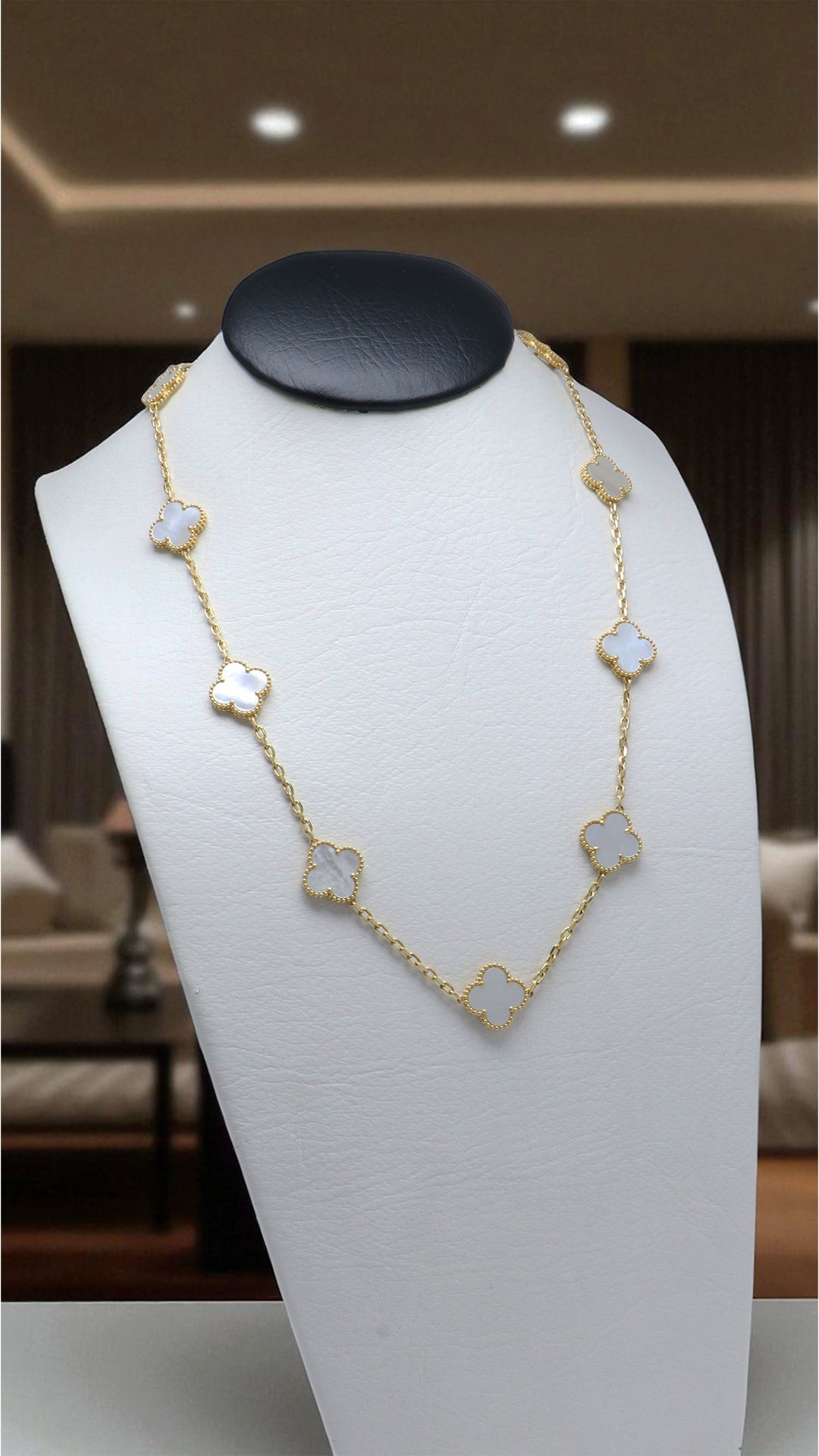 CADENA TREBOL BLANCO